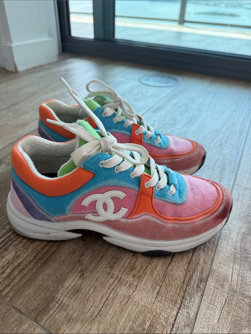 CHANEL Multicolor Suede Sneakers - 41